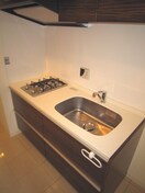 キッチン ＧＲＡＮＤ　ＦＯＲＣＥ