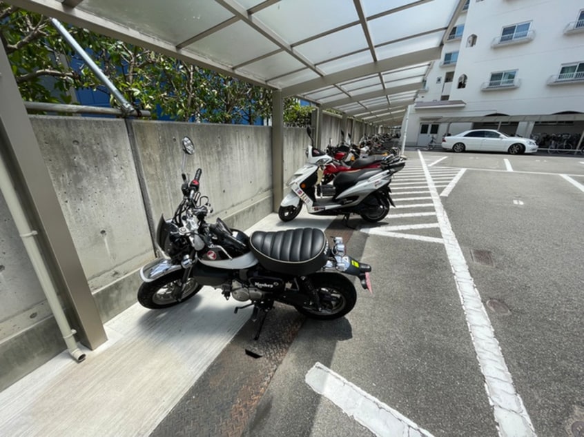 バイク置き場 シーサイドパレス錦明館(702)