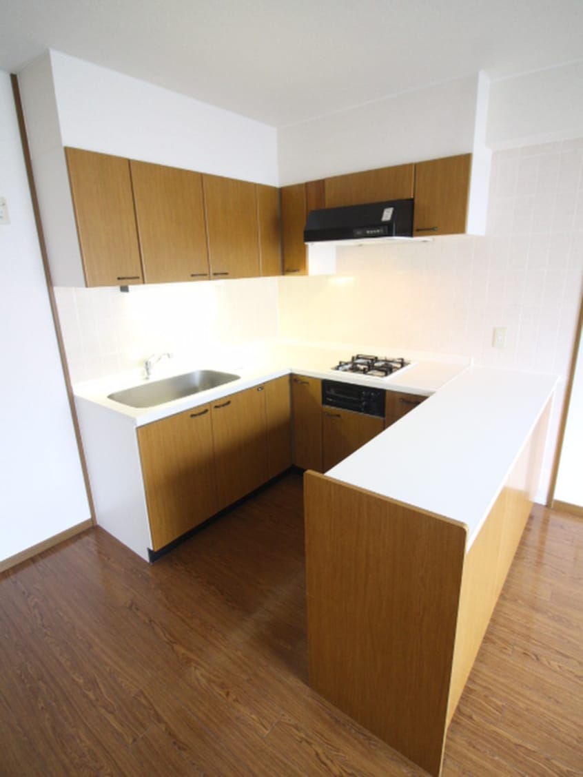 キッチン ファミ－ル１６