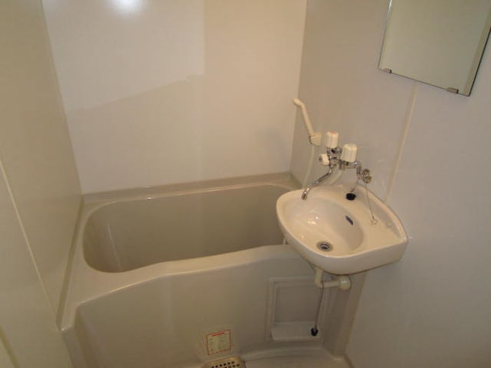 バス／シャワールーム等 ア－ト衣笠