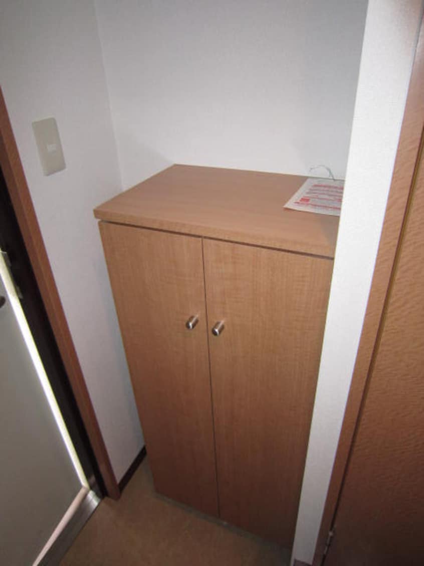 靴箱 ア－ト衣笠