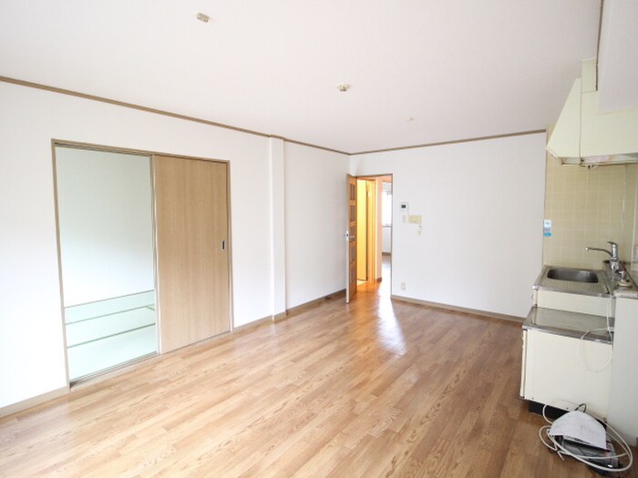 居室 ラークコート山本