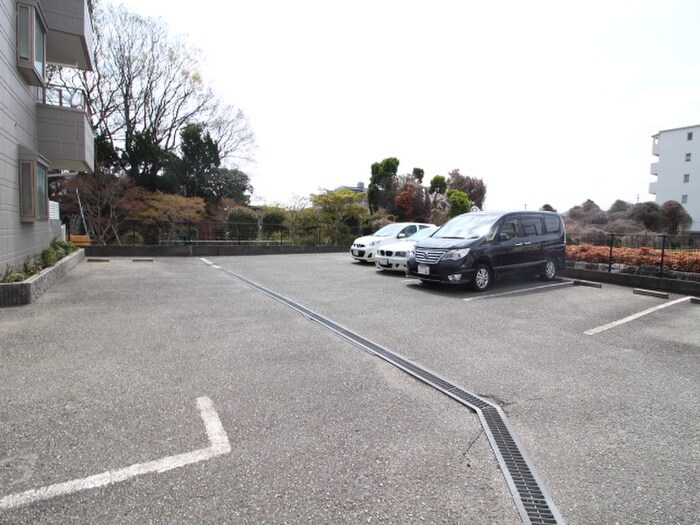 駐車場 ラークコート山本