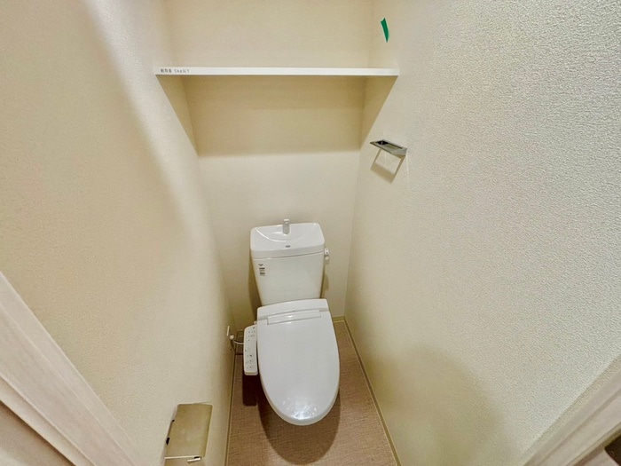 トイレ ﾌﾟﾚｻﾝｽ大国町ﾗｳﾞｪﾆｰﾙ（404）