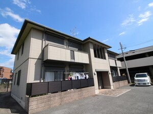 スクエアコート長尾A棟
