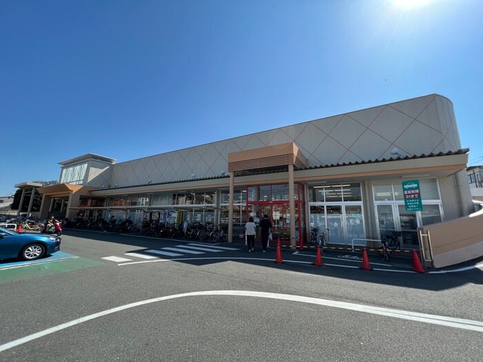 フレンドマート　梅津店(スーパー)まで130m メルヴェイユ四条