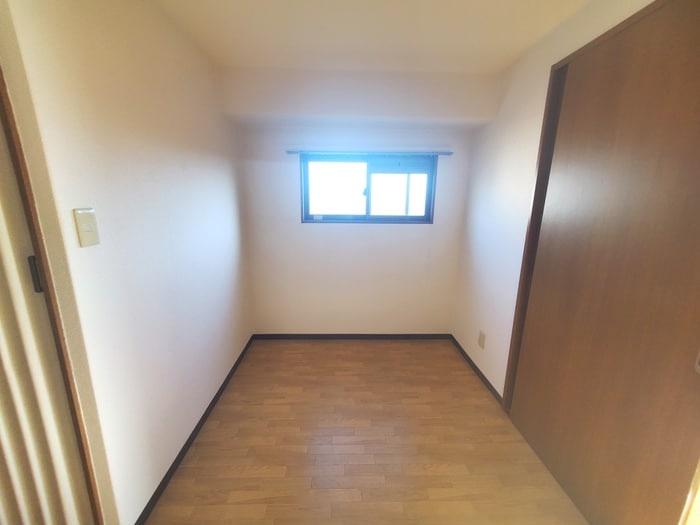 居室 メゾンドハルカ