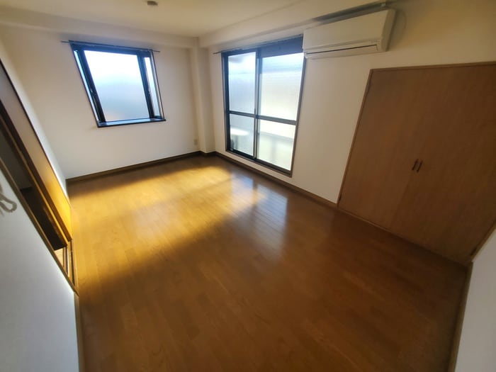 居室 メゾンドハルカ