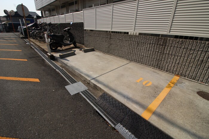 駐車場 アルデール富田