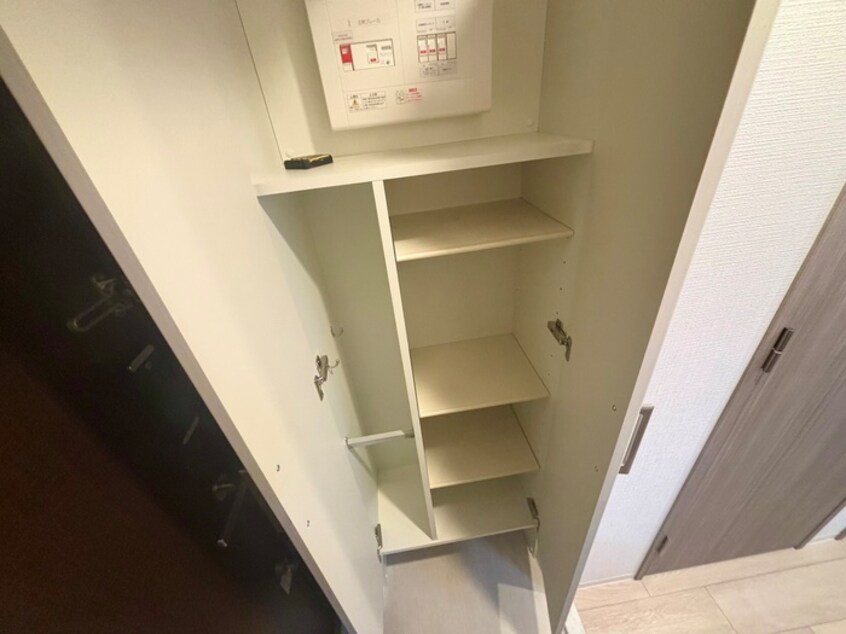 収納 ｴｽﾘｰﾄﾞﾚｼﾞﾃﾞﾝｽ大阪難波