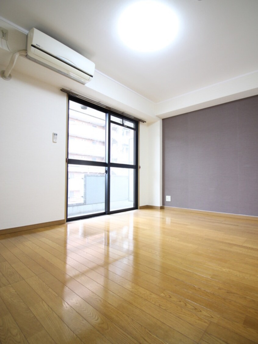 居室 扇商事マンション