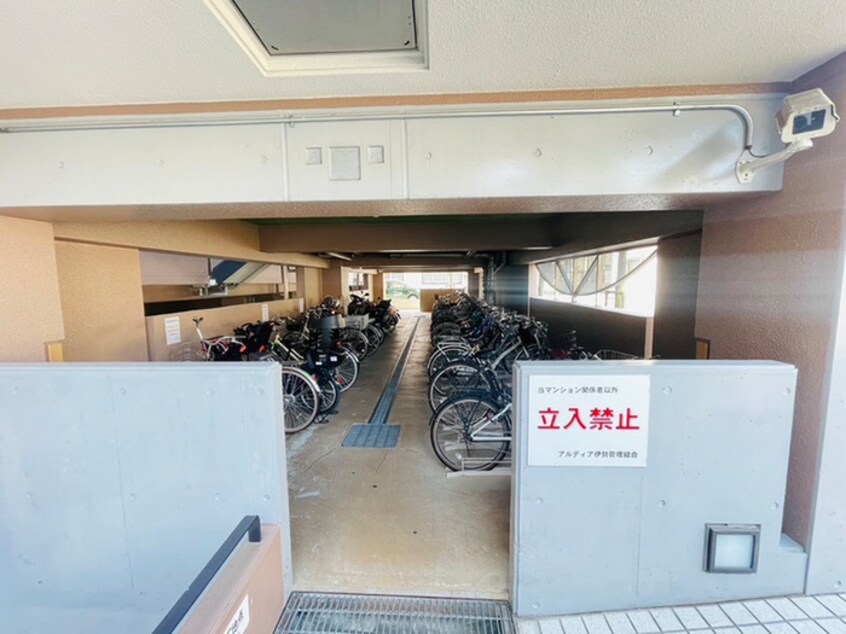 駐輪場 アルディア伊勢（３１０）