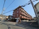サンプラザ新石切の外観