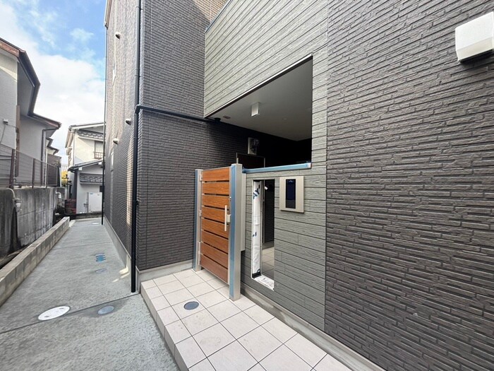 エントランス部分 F+style 狭山・池尻中 1号館