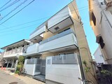 パロス塩屋駅前