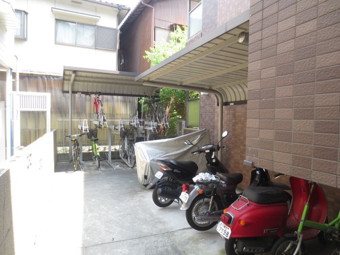 駐輪場 ロ－タスコ－ト