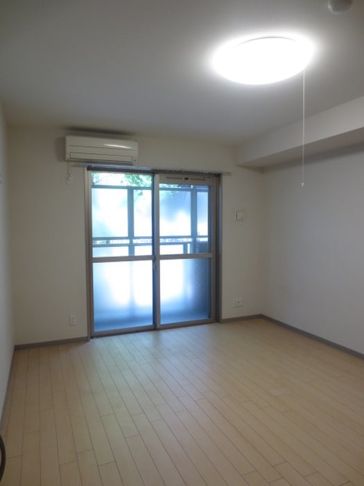 居室 ロ－タスコ－ト