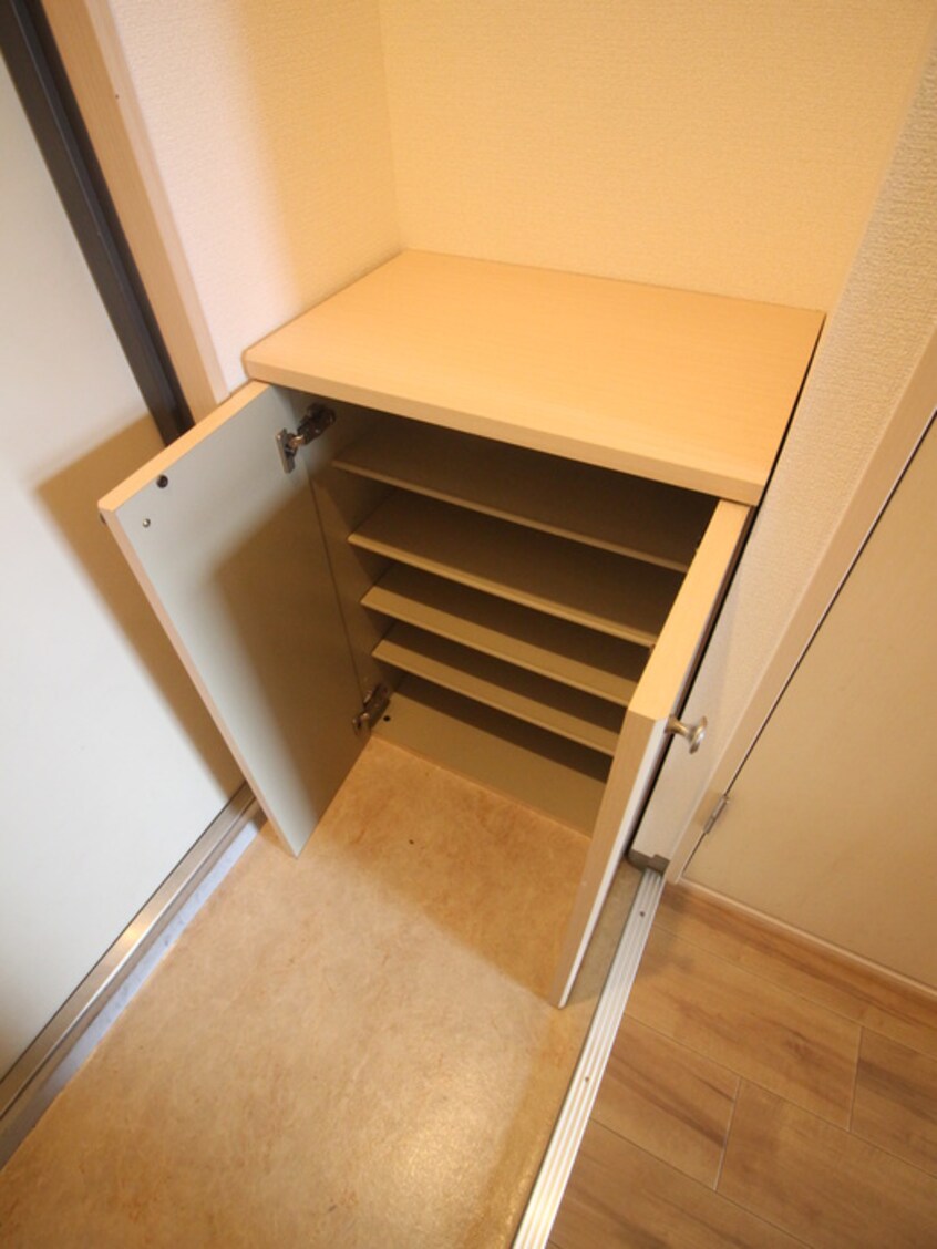 靴箱 フォレスト梅田西