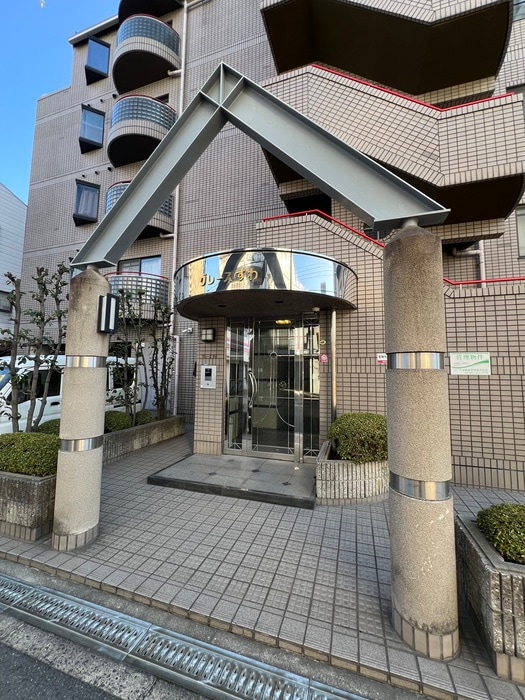 エントランス部分 グレ－スすわ