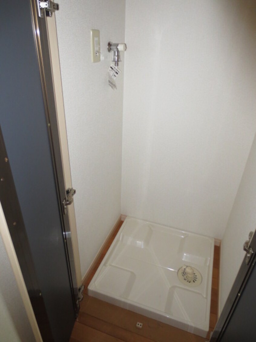 洗濯機置場 Ｍｏｒｅ七条
