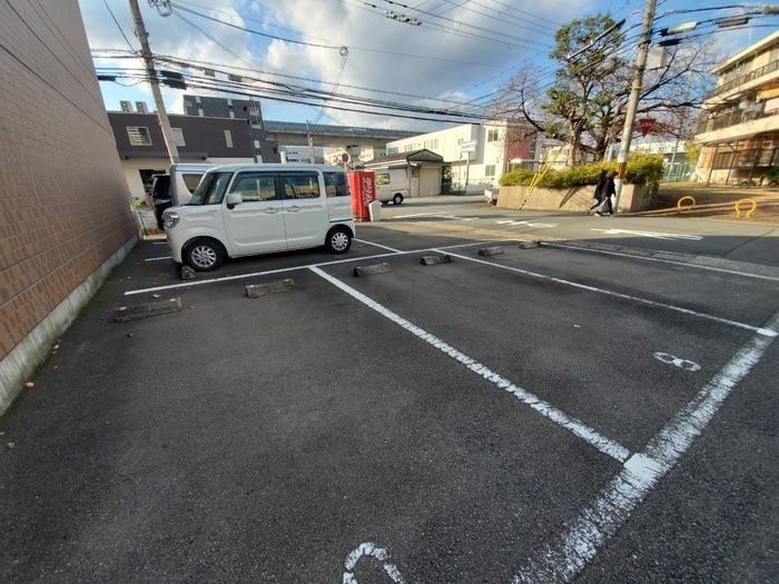 駐車場 エクセルコ－トまはたぎ