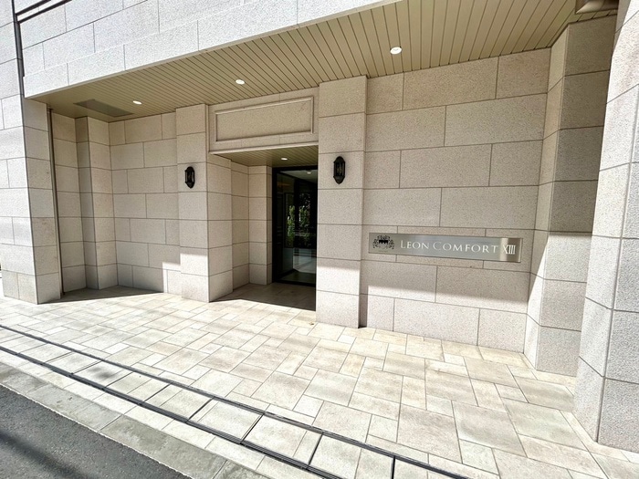 エントランス部分 レオンコンフォート十三