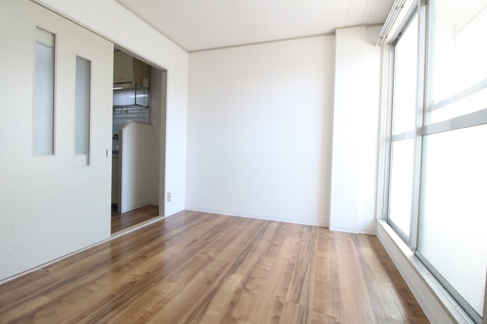 居室 ラウンド　ツウ　オオギ