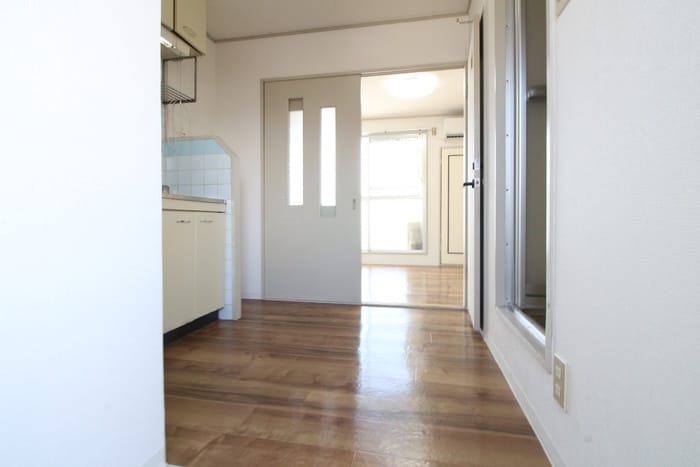 居室 ラウンド　ツウ　オオギ