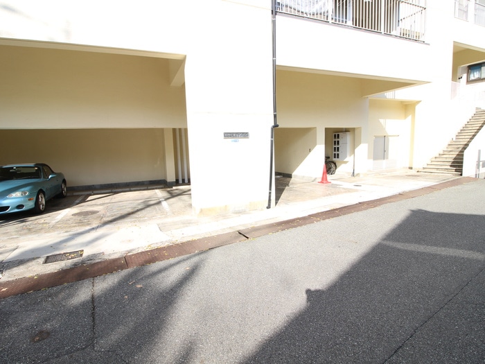 駐車場 西宝仁川マンション