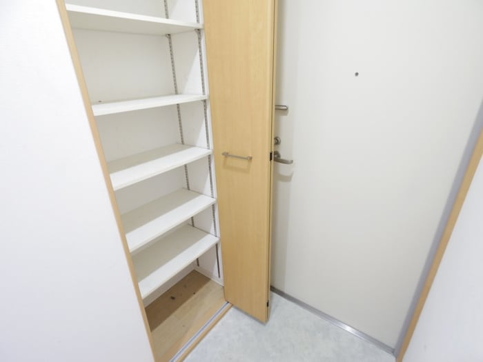 靴箱 メディナ中書島