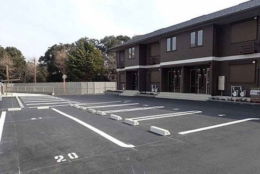 駐車場 BOMHEUR善