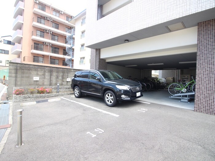 駐車場 レジディア新大阪