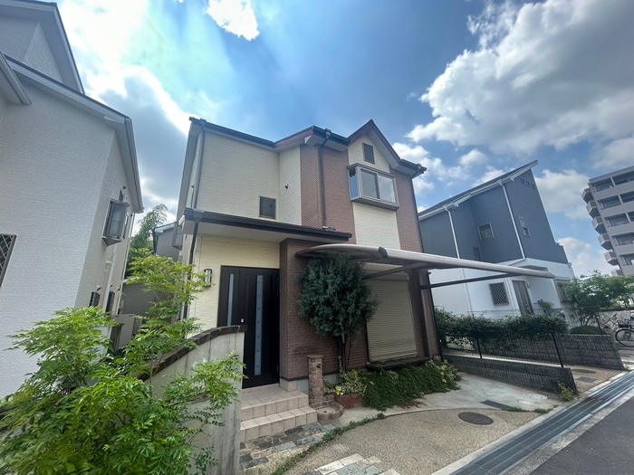 外観写真 箕面市小野原東５丁目一戸建