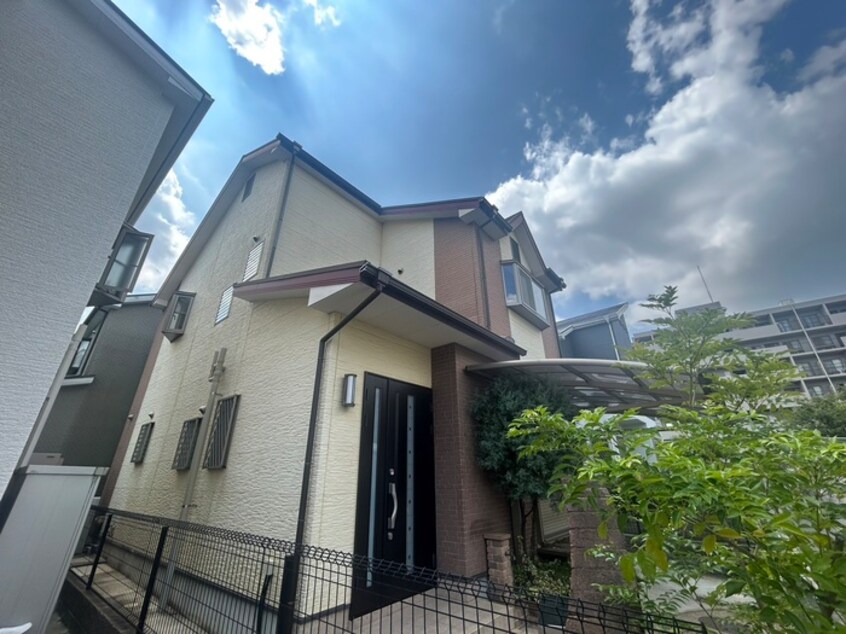 外観写真 箕面市小野原東５丁目一戸建