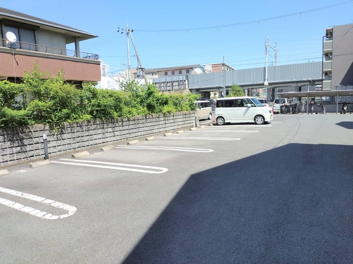 駐車場 フィ－ルドロ－ドⅡ
