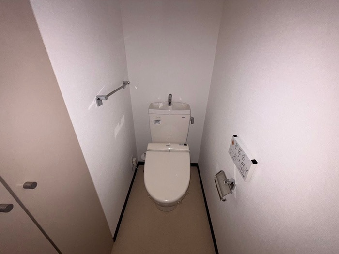 トイレ メゾン　エフ　カミサワ