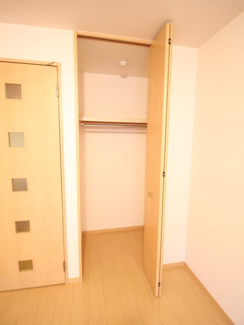 収納 エミネンス西京極