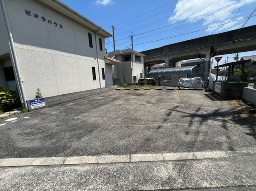 駐車場 ビオラハウスⅠ