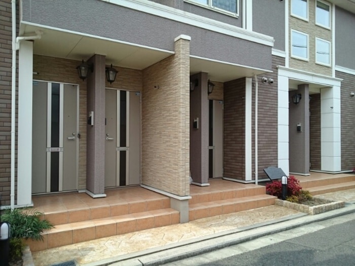 エントランス部分 ヴィラ・フィ－ルド蔵前