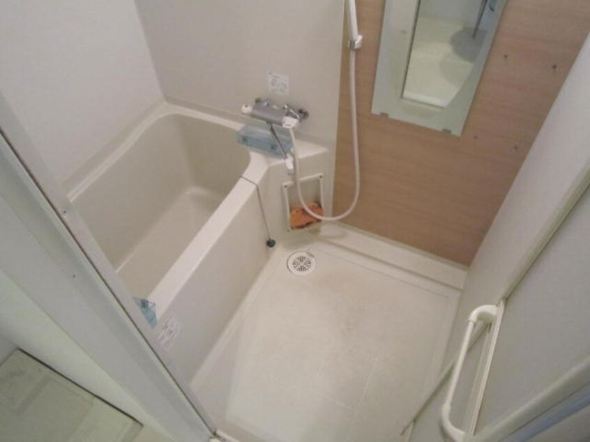 バス／シャワールーム等 セレニテ甲子園