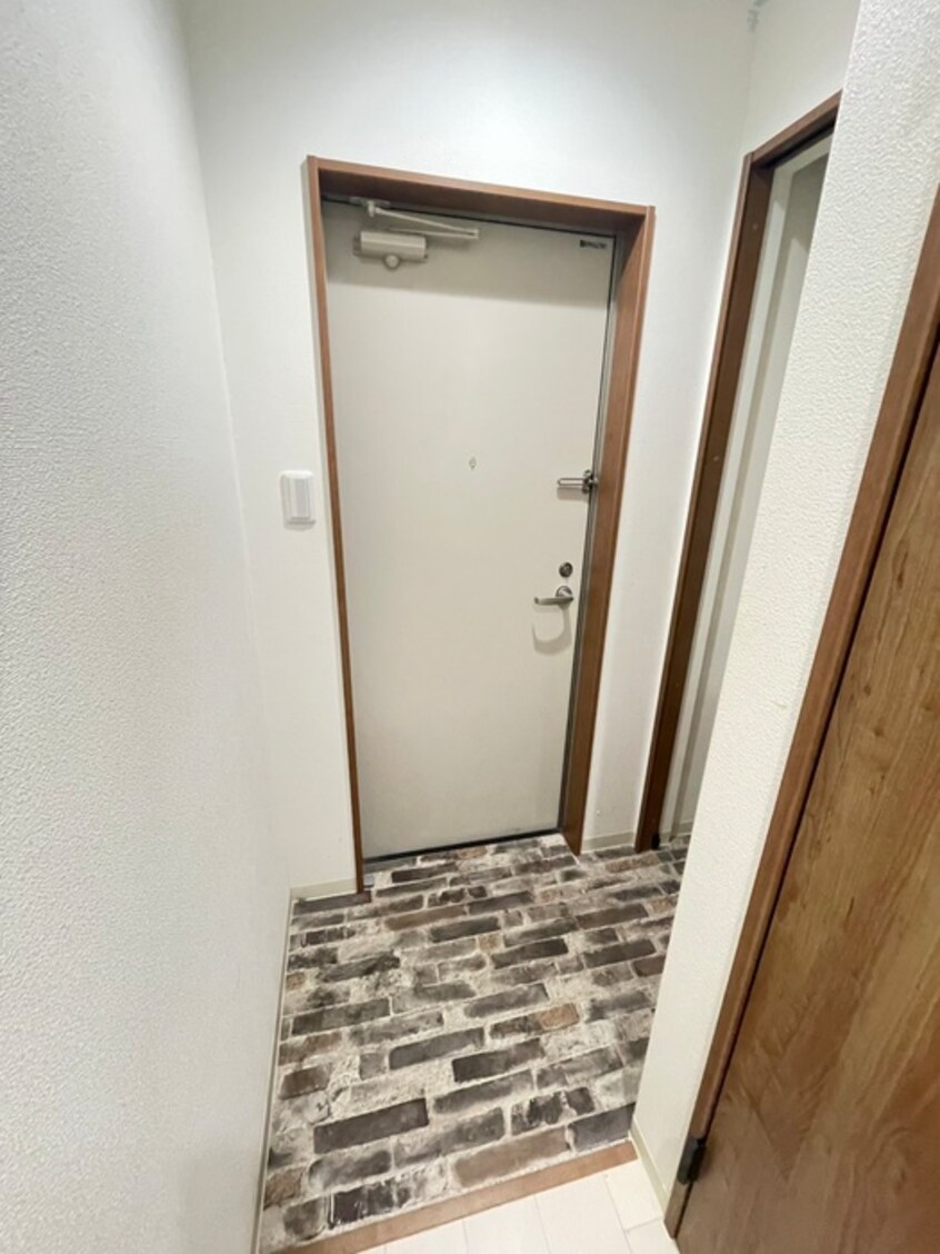 玄関 ロータス鴻池