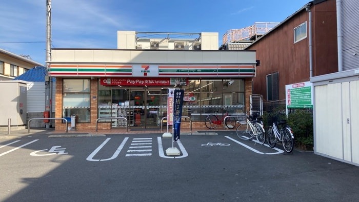 セブンイレブン諸福5丁目店(コンビニ)まで180m ロータス鴻池