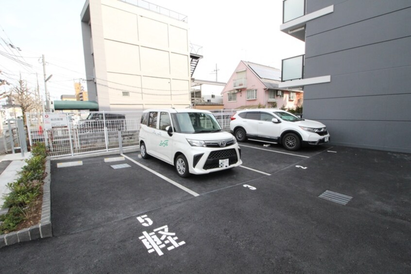 駐車場 ストーリーズうずまさ