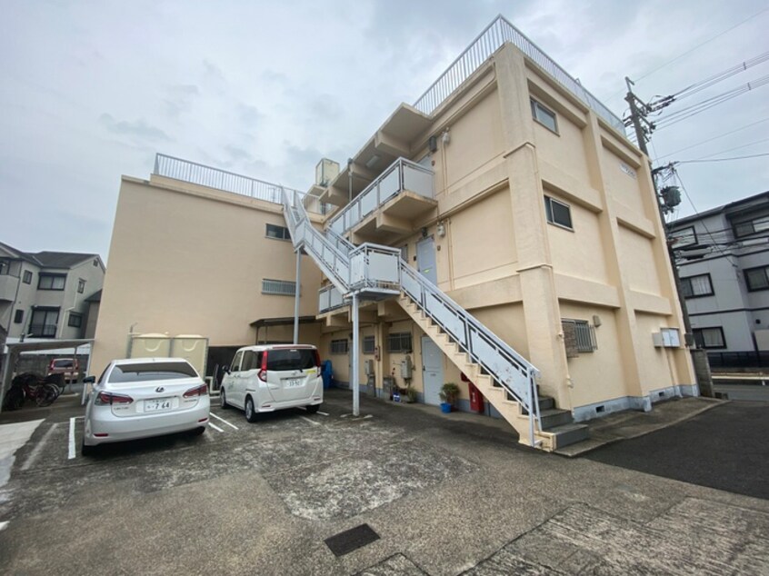 駐車場 伸和マンション