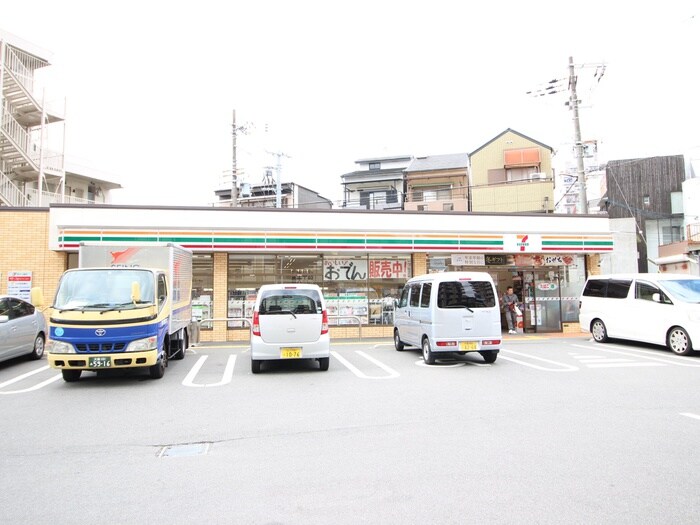 セブンイレブン大阪中川3丁目店(コンビニ)まで128m シティ中川