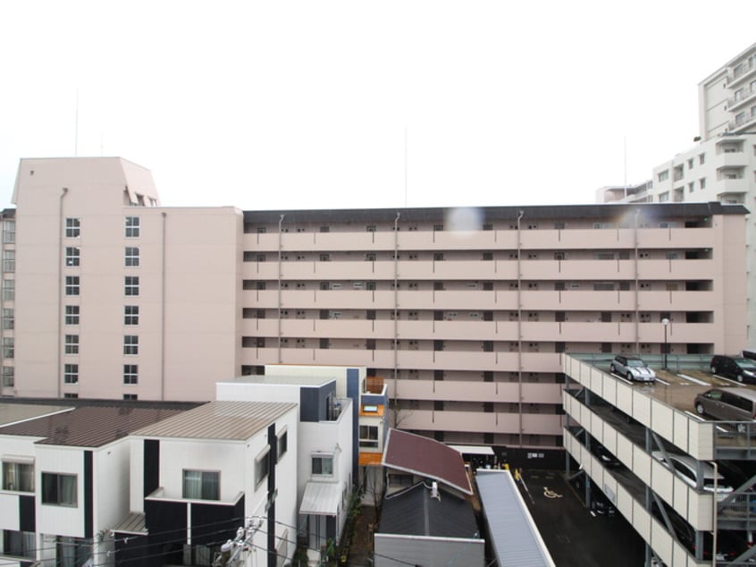 室内からの展望 ソルジェンテ高殿