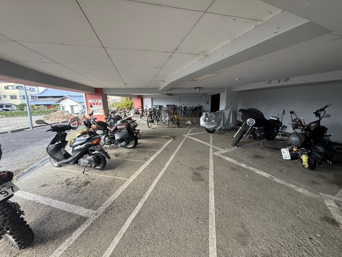 駐輪場 ボイスデムドン