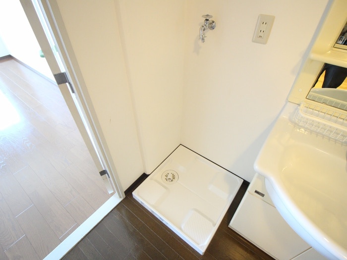 洗濯機置場 ホ－ユウコンフォルト西陣(312）