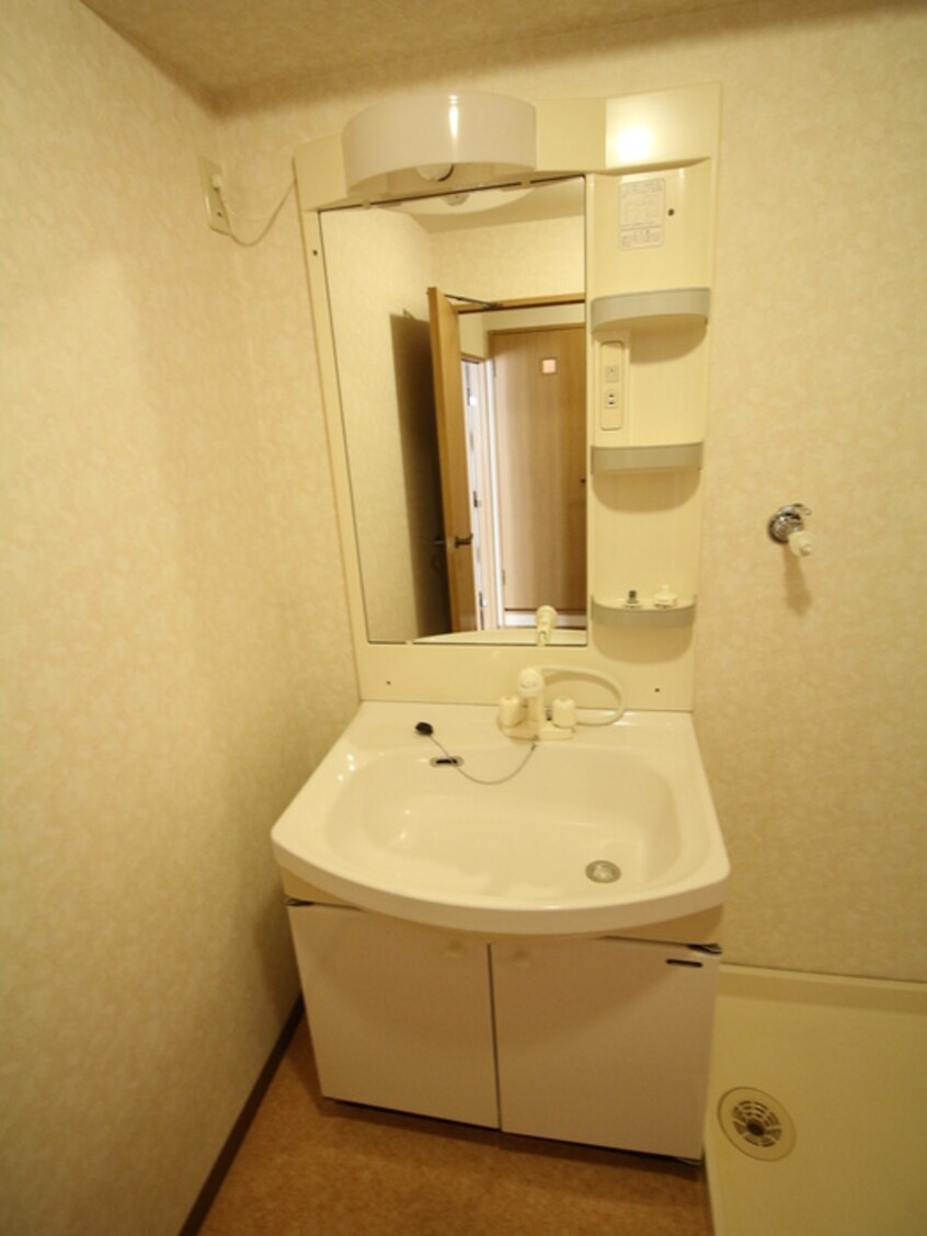 洗面 新橋ハ－バ－