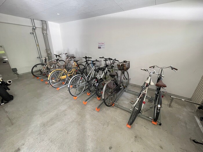 駐輪場 クリエイトビュー三宮磯上公園